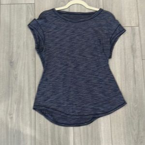 Lululemon blue short sleeve, stretchy top like new